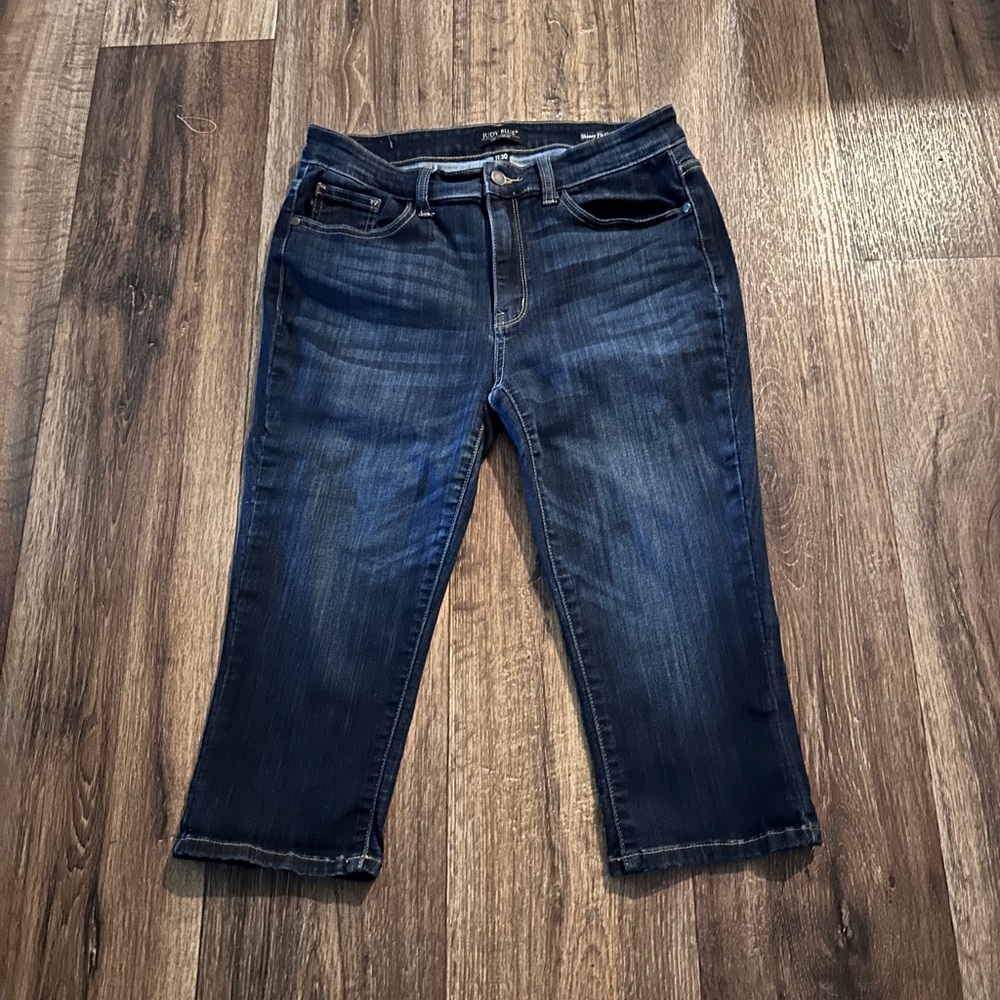 Judy Blue Dark Wash Cropped Jeans